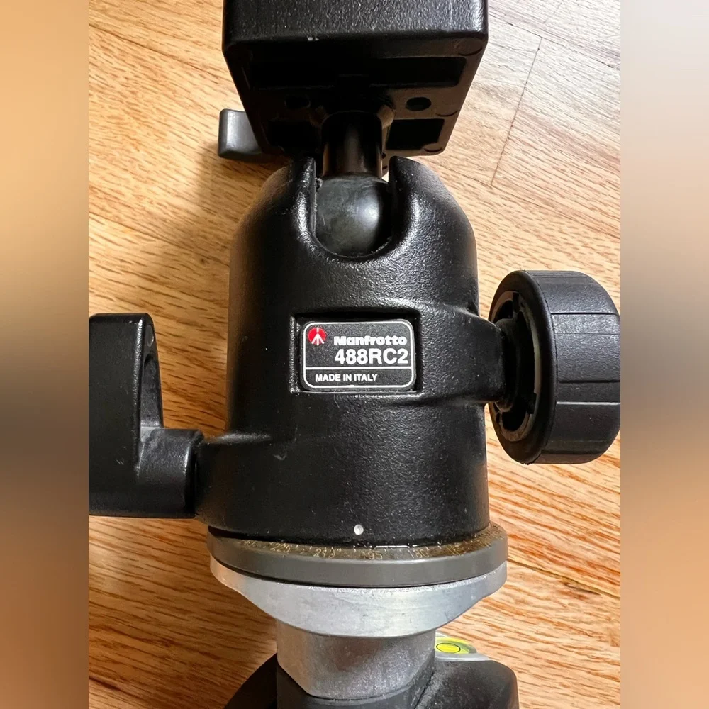 Manfrotto Tripod